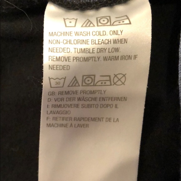 Women with Control Contour Waist Pull-on Capris - Picture 8 of 8